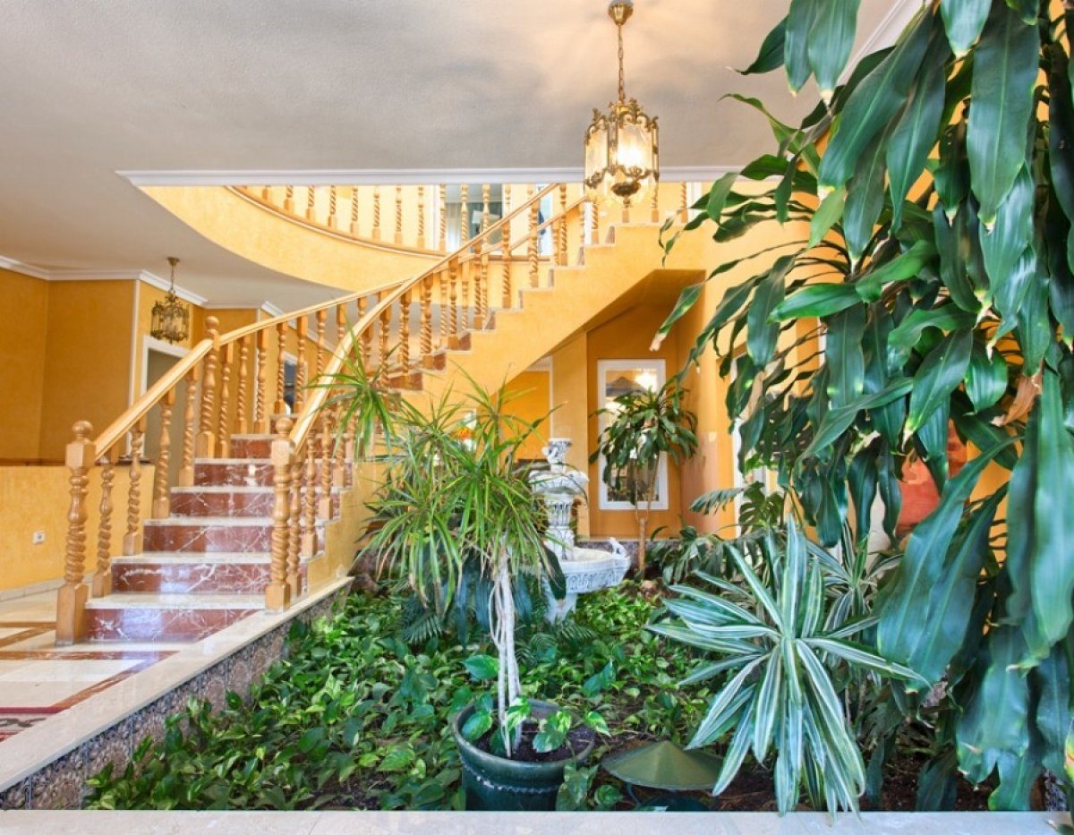 Villa de lujo en Torrequebrada, Benalmadena Costa en venta. 4 dormitorios, 3 baños. — Foto 16