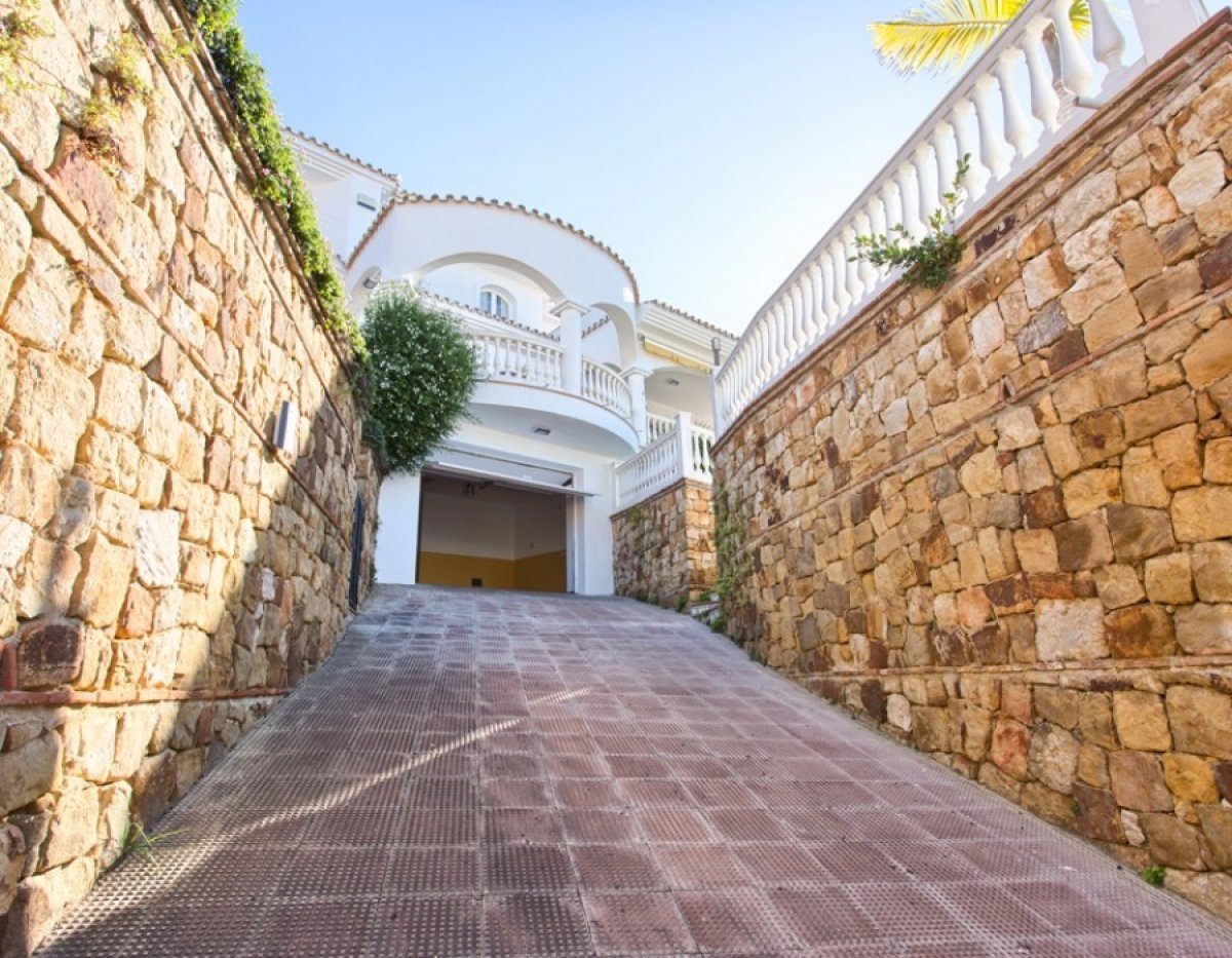 Villa de lujo en Torrequebrada, Benalmadena Costa en venta. 4 dormitorios, 3 baños. — Foto 29