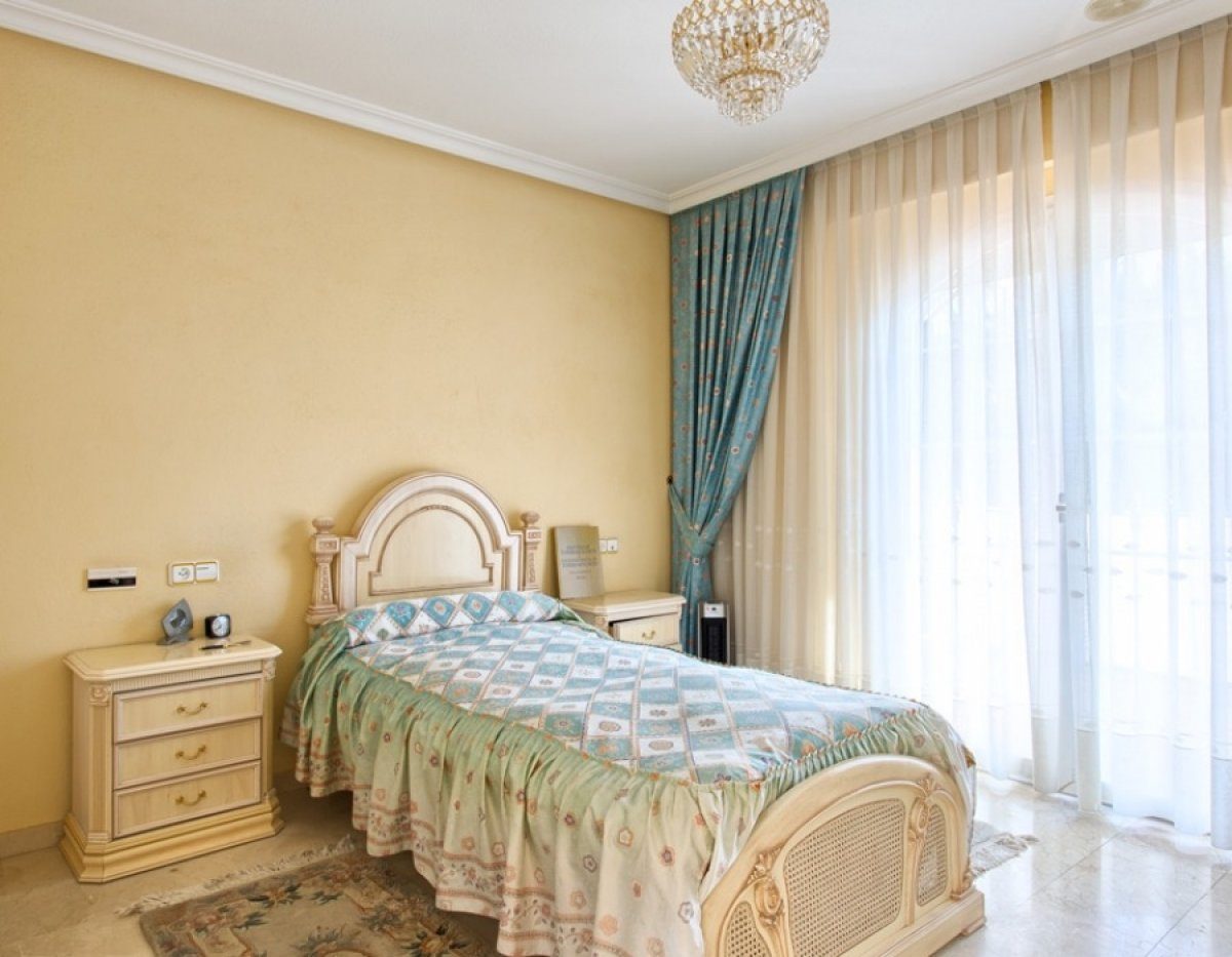 Villa de lujo en Torrequebrada, Benalmadena Costa en venta. 4 dormitorios, 3 baños. — Foto 18