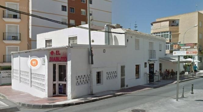¡OPORTUNIDAD ÚNICA! Terreno edificable en pleno centro de Arroyo de la Miel — Foto 1