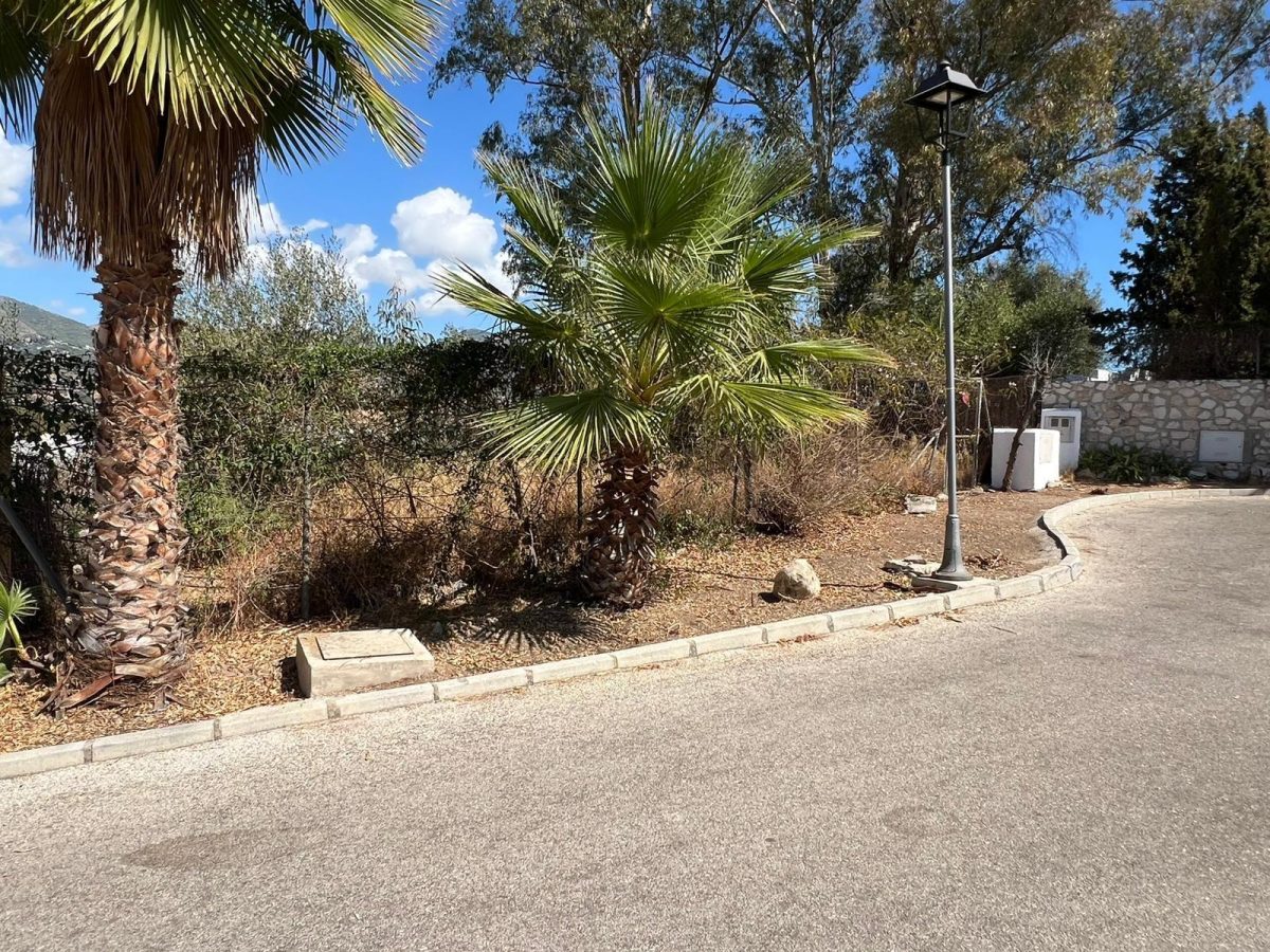 Parcela con Proyecto y Licencia: Villa de Diseño con Vistas Panorámicas al Mar y la Sierra de Mijas — Foto 10