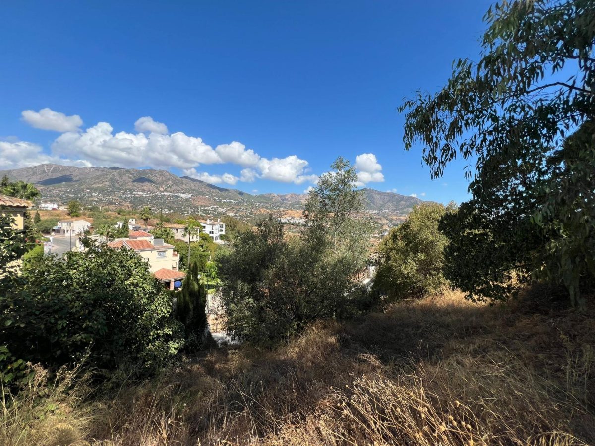 Parcela con Proyecto y Licencia: Villa de Diseño con Vistas Panorámicas al Mar y la Sierra de Mijas — Foto 19