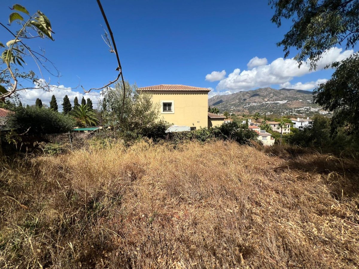 Parcela con Proyecto y Licencia: Villa de Diseño con Vistas Panorámicas al Mar y la Sierra de Mijas — Foto 12