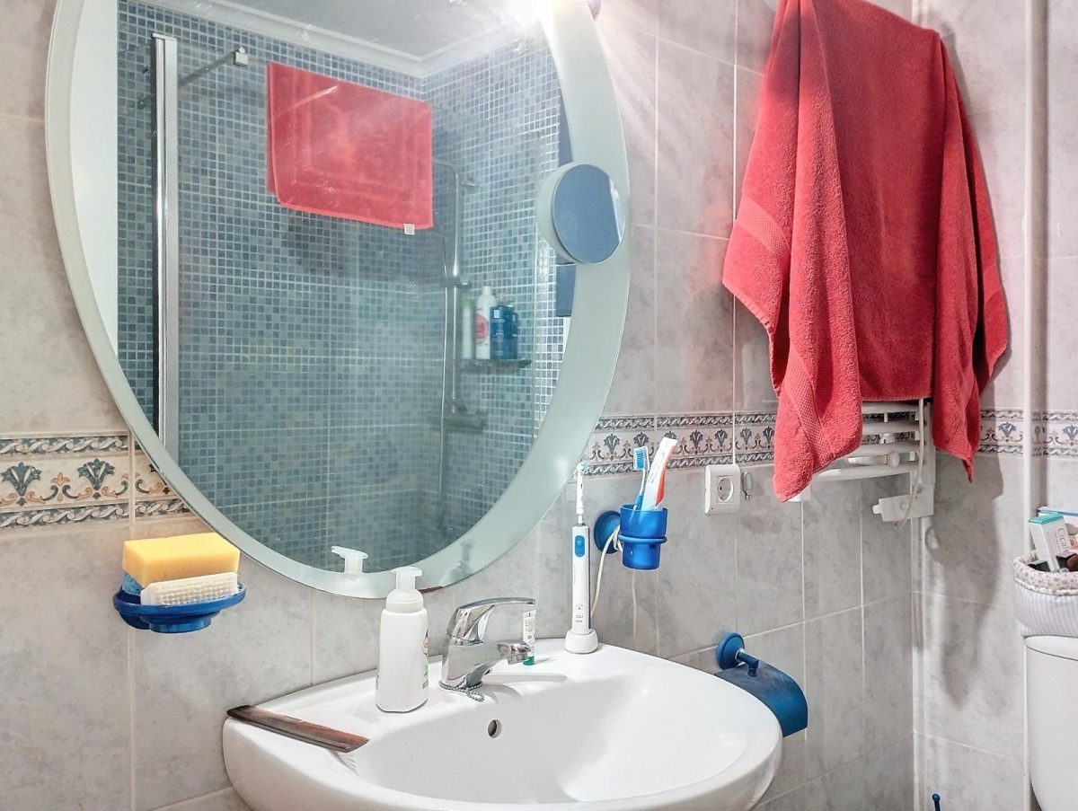 Chalet Pareado en Esquina en La Sierrezuela – Tranquilidad, Espacio y Conectividad — Foto 21