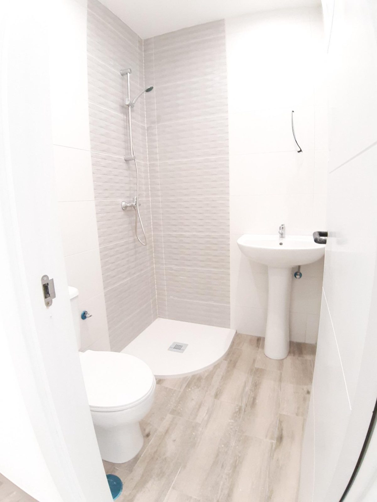 Oportunidad, 147.000€  Apartamentos en Torremolinos. Inversión. Nuevos — Foto 12