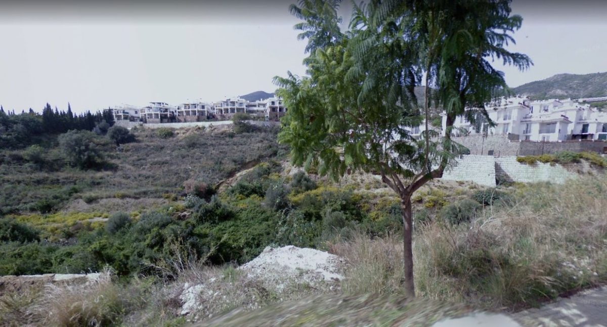 Oportunidad, parcela urbana para chalet independiente. — Foto 3