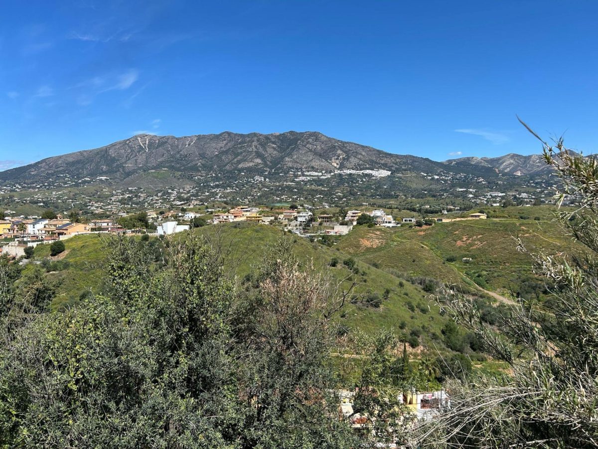 Parcela urbana a gran precio. Muy por debajo del precio de la zona. Para la construcción de chalet — Foto 12