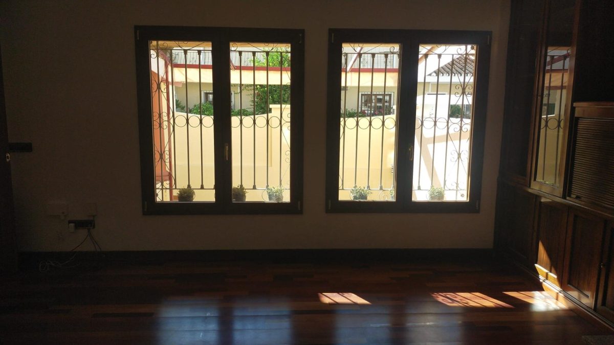 ¡Oportunidad única en Fuengirola Centro Pueblo! — Foto 8
