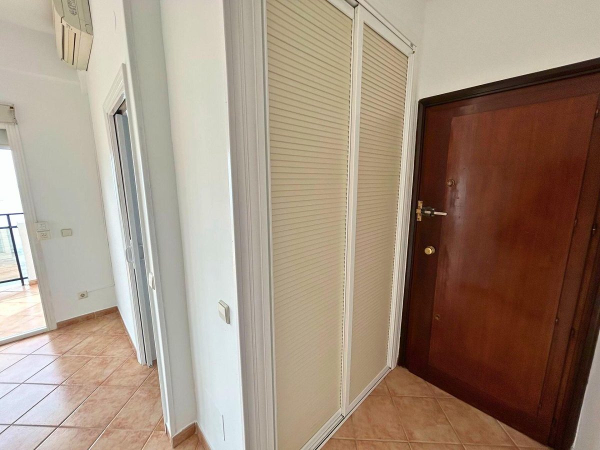 Estudio con vistas al mar en primera línea de playa – Marbella — Foto 18