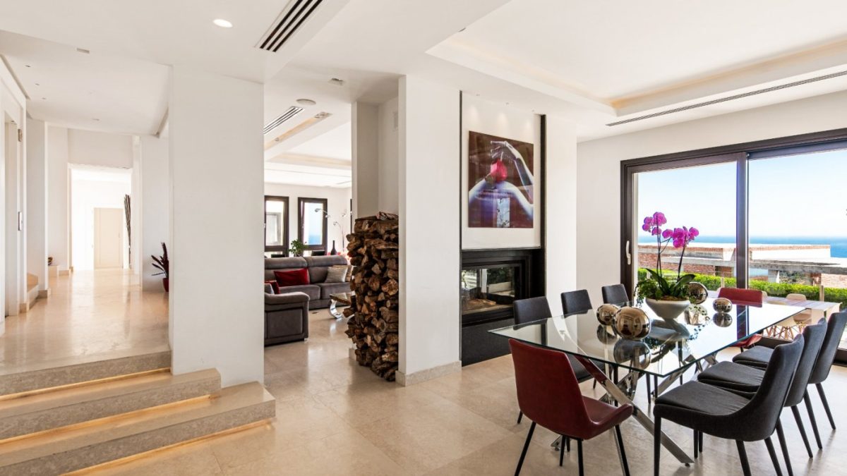 Marbella- Moderna Villa con vistas panorámicas al Mar, Gibraltar y Norte de Africa — Foto 10