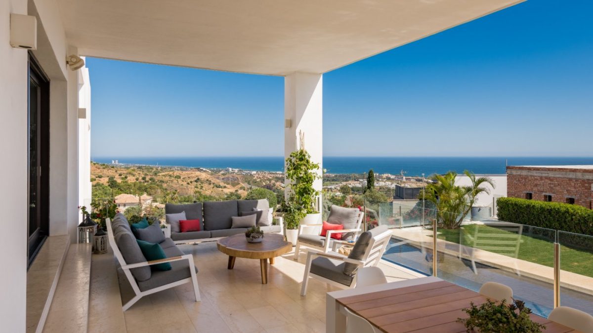 Marbella- Moderna Villa con vistas panorámicas al Mar, Gibraltar y Norte de Africa — Foto 11