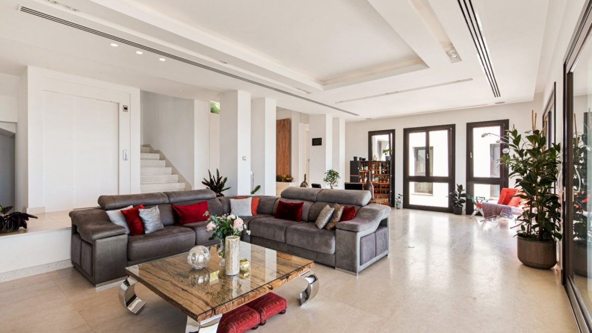 Marbella- Moderna Villa con vistas panorámicas al Mar, Gibraltar y Norte de Africa — Foto 8
