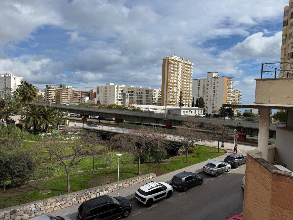 Vive a un paso del mar en Los Boliches — Foto 1