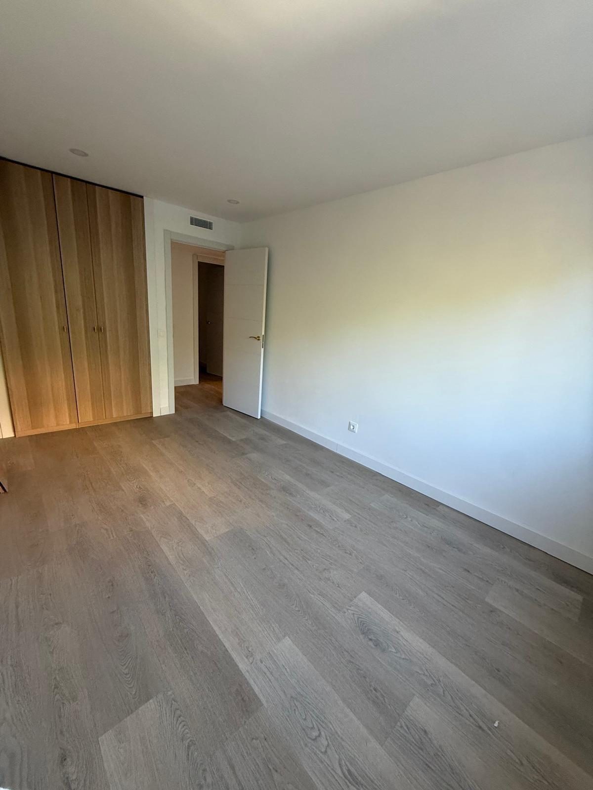 Piso totalmente renovado en zona residencial tranquila — Fuengirola — Foto 10