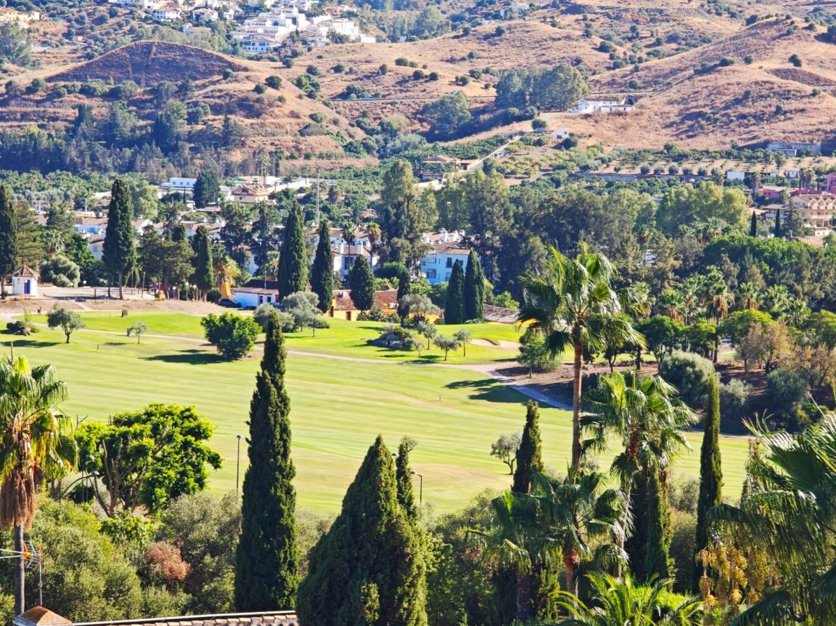 Magnifico apartamento con vistas increíbles en Mijas Golf. — Foto 7