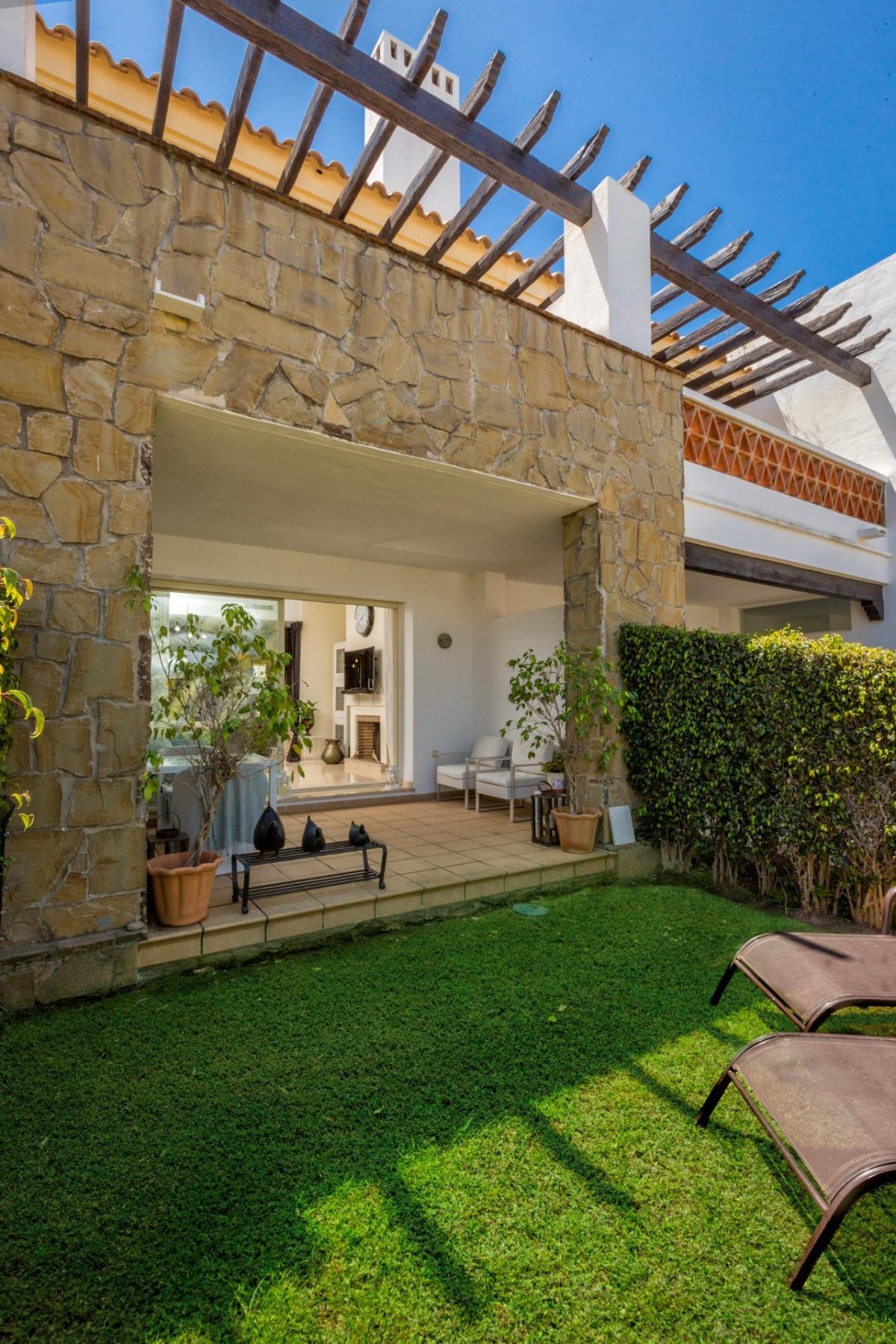 Adosado 3 Dorm. con Vistas al Golf en La Cala – Jardín Privado y Piscina — Foto 4
