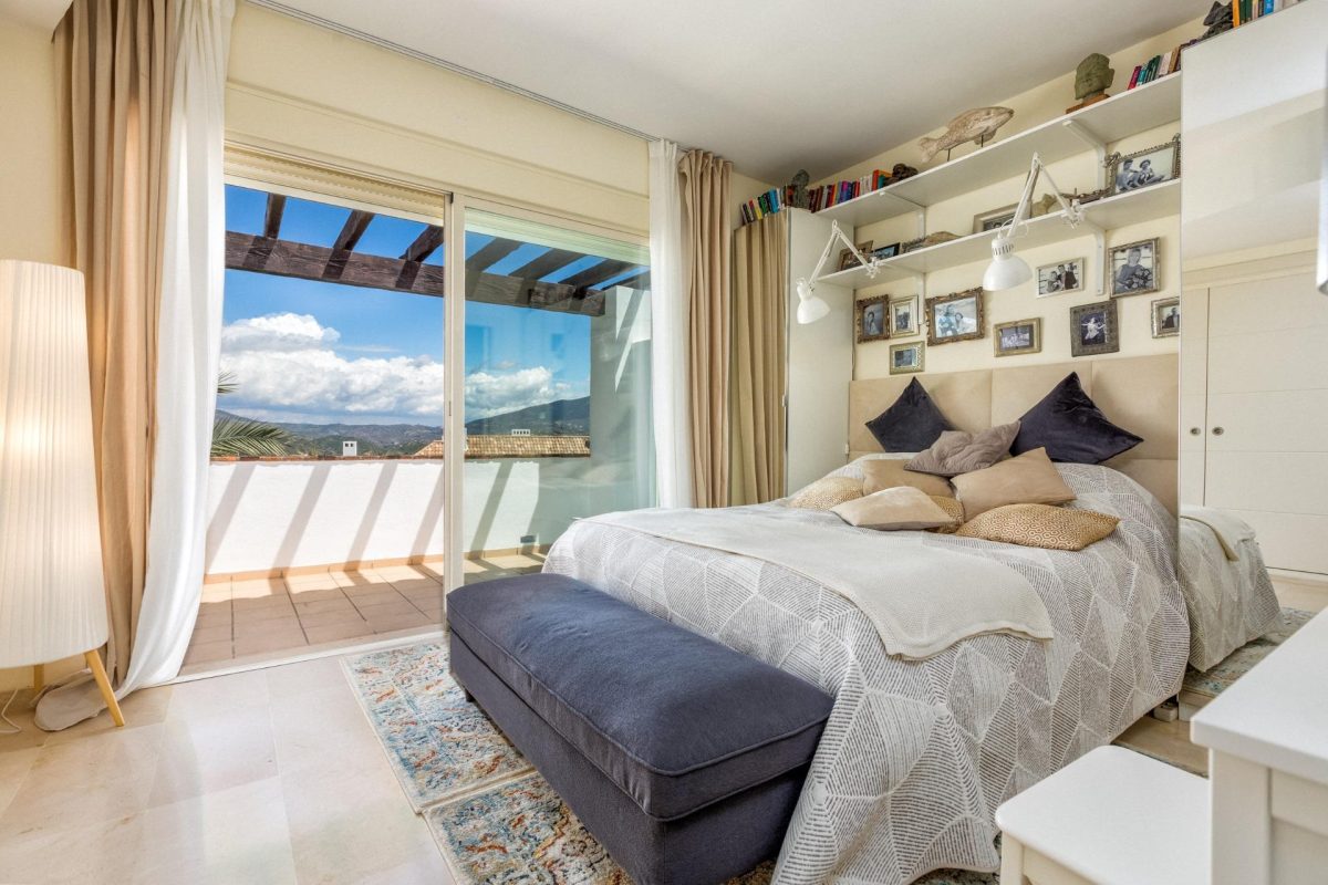 Adosado 3 Dorm. con Vistas al Golf en La Cala – Jardín Privado y Piscina — Foto 27
