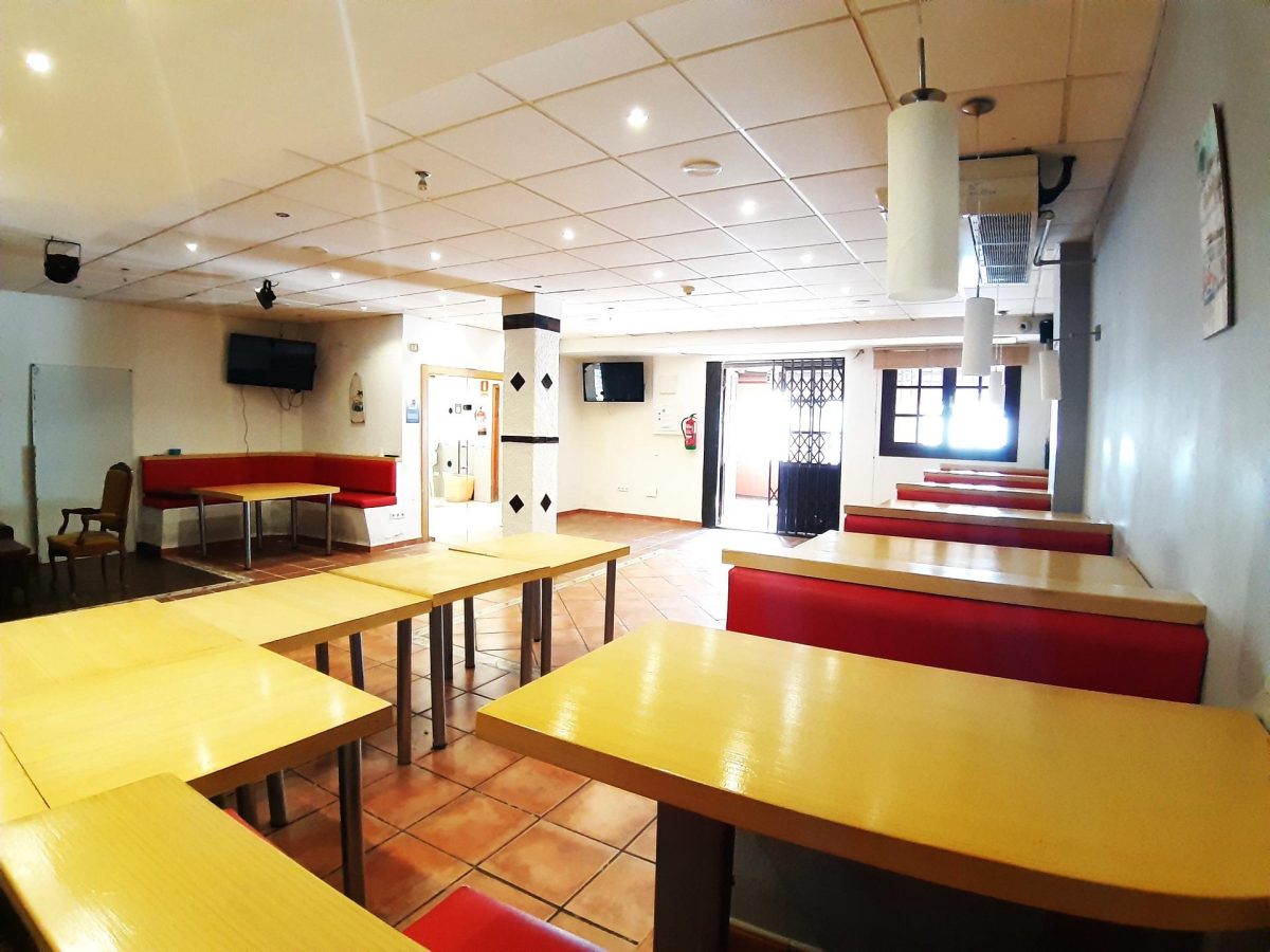 Amplio Local Comercial de 600 m² en Ubicación Estratégica de Calahonda Baja — Foto 8
