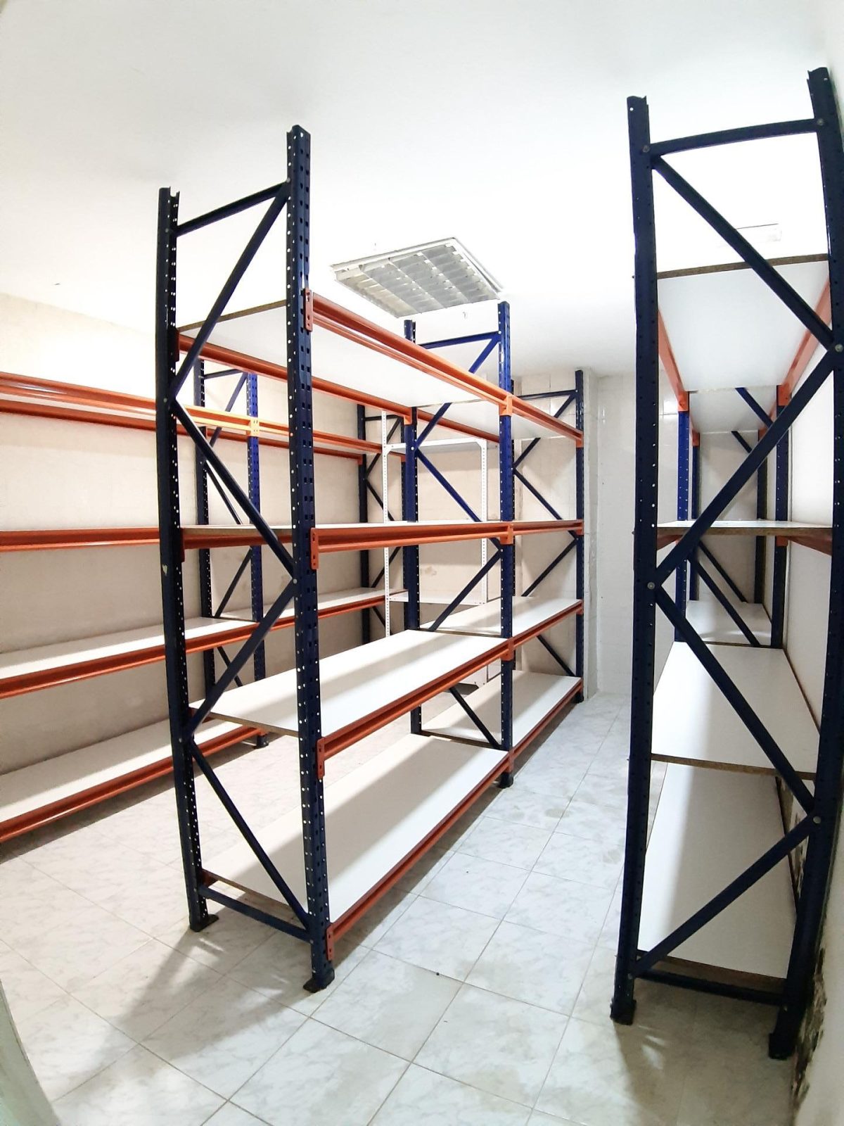 Amplio Local Comercial de 600 m² en Ubicación Estratégica de Calahonda Baja — Foto 24