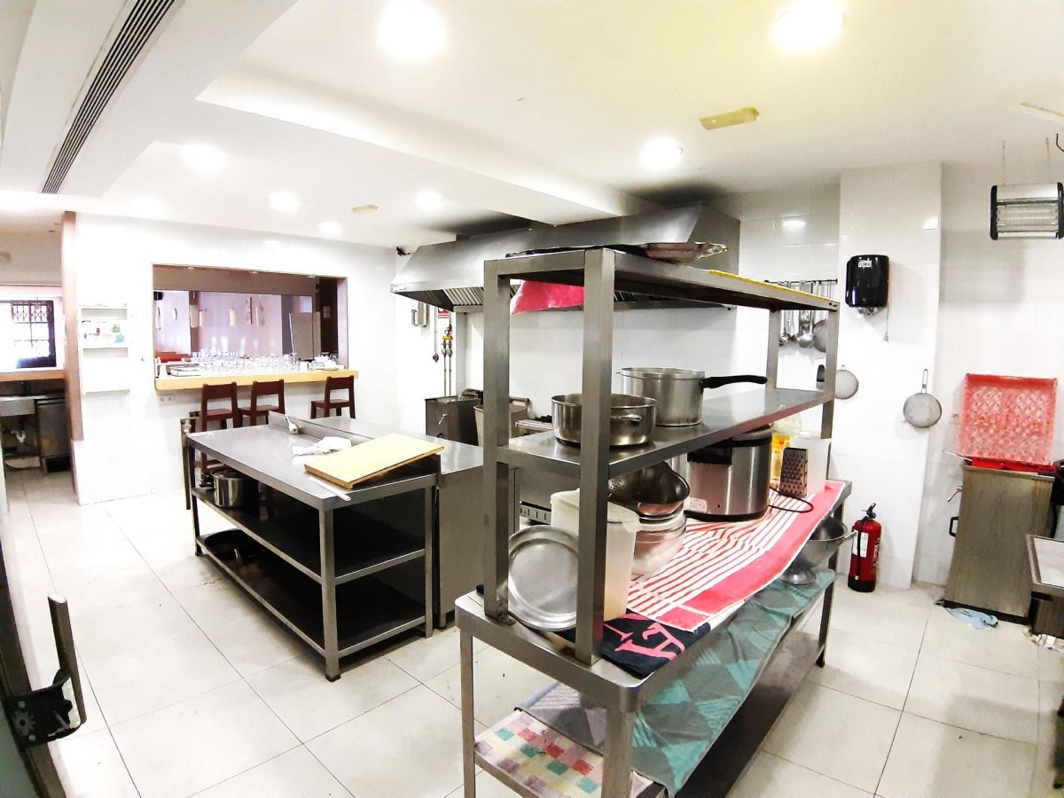 Amplio Local Comercial de 600 m² en Ubicación Estratégica de Calahonda Baja — Foto 18