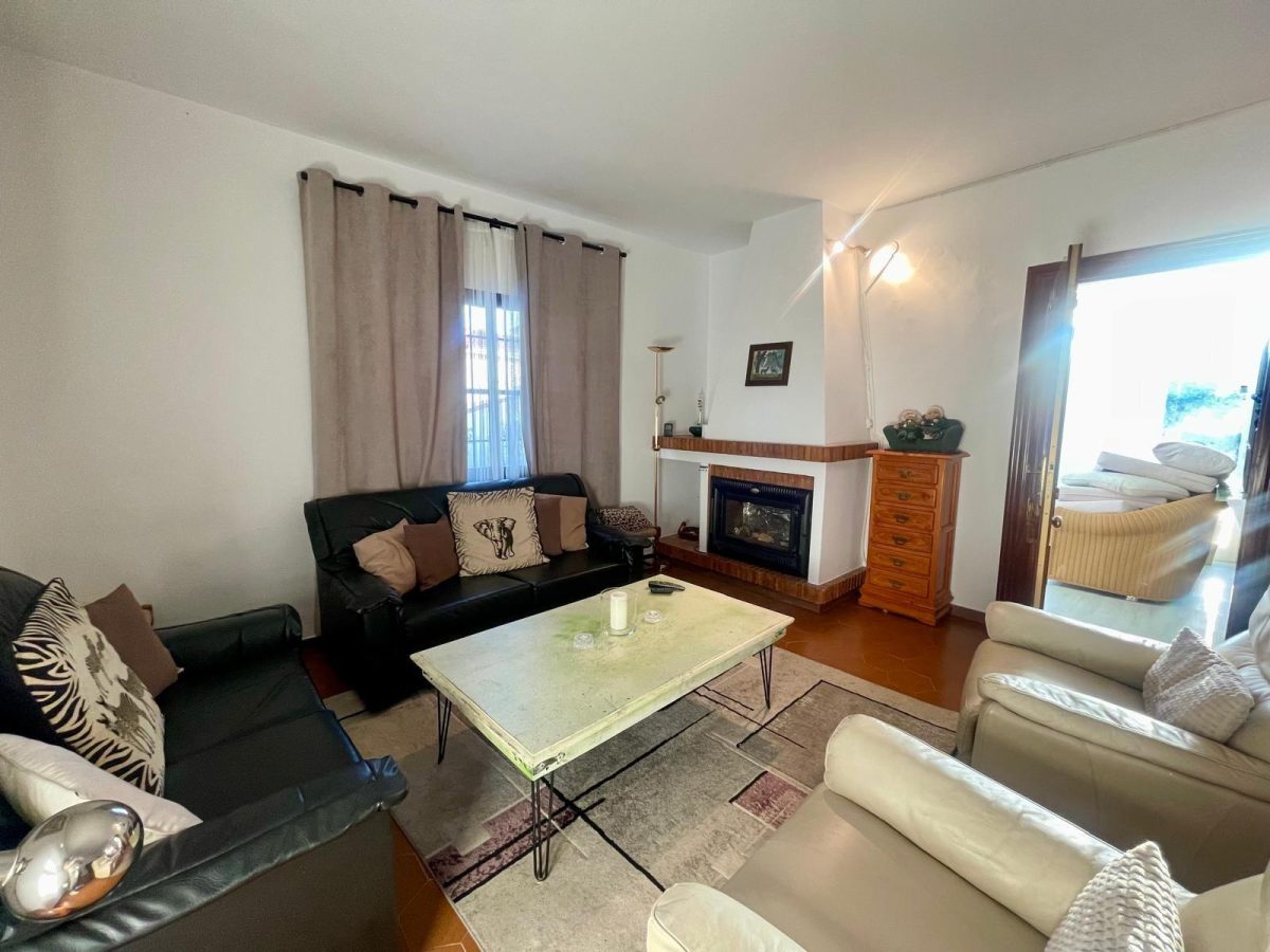 Encantadora villa con jardín y orientación suroeste en La Cala de Mijas — Foto 14