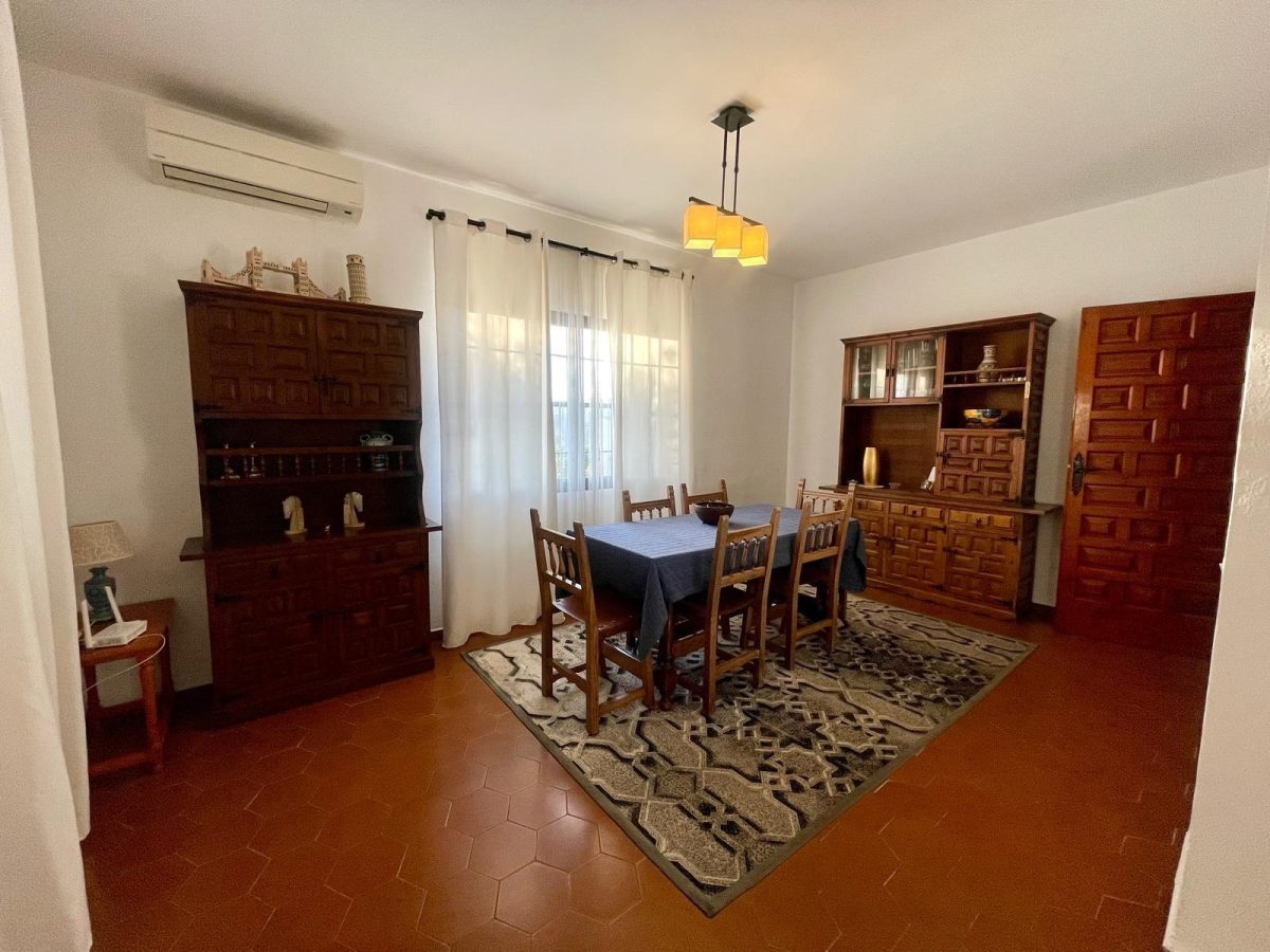 Encantadora villa con jardín y orientación suroeste en La Cala de Mijas — Foto 18
