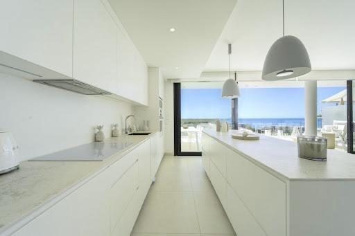 Exclusivo apartamento de 2 dormitorios en Higuerón West (Fuengirola) — Foto 8