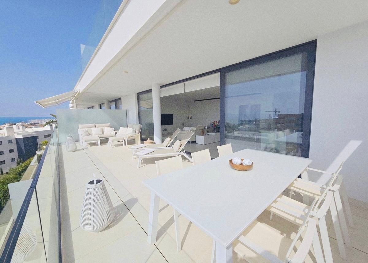 Exclusivo apartamento de 2 dormitorios en Higuerón West (Fuengirola) — Foto 3