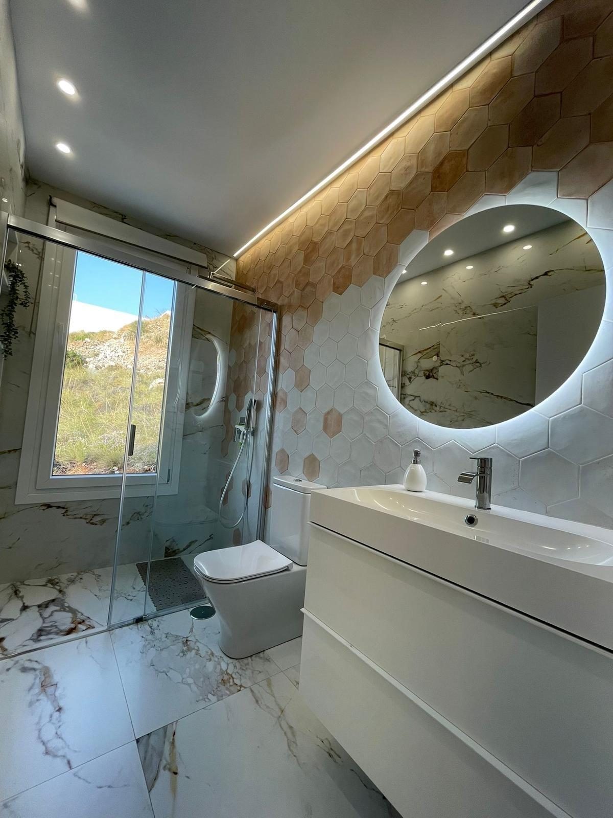Exclusiva Villa de Lujo con Piscina Privada y Vistas Panorámicas en Benalmádena — Foto 27