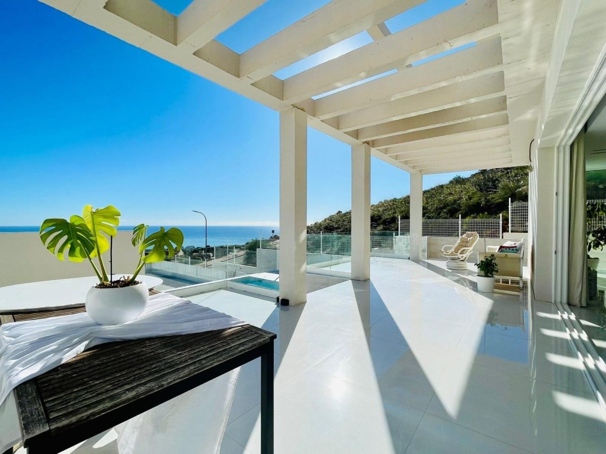 Exclusiva Villa de Lujo con Piscina Privada y Vistas Panorámicas en Benalmádena — Foto 21
