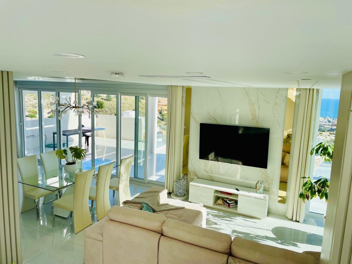 Exclusiva Villa de Lujo con Piscina Privada y Vistas Panorámicas en Benalmádena — Foto 16
