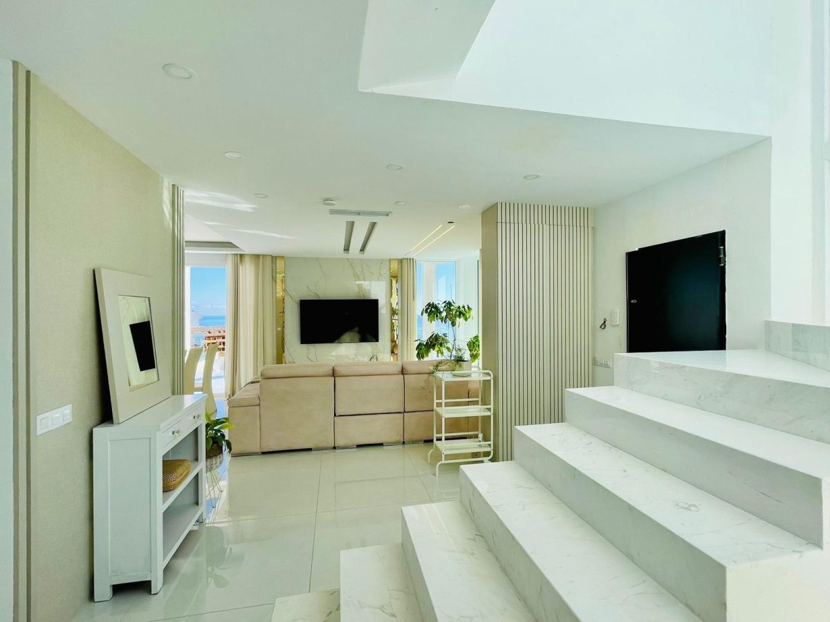 Exclusiva Villa de Lujo con Piscina Privada y Vistas Panorámicas en Benalmádena — Foto 18