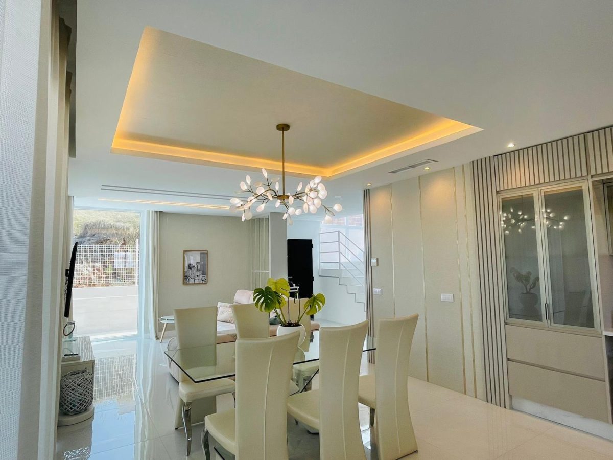 Exclusiva Villa de Lujo con Piscina Privada y Vistas Panorámicas en Benalmádena — Foto 23