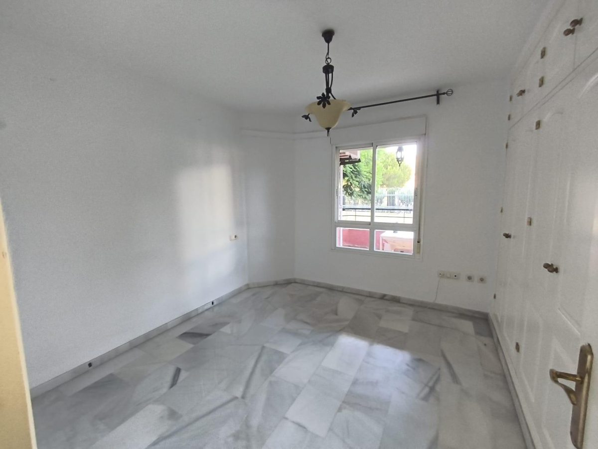 Fabuloso piso en Los Boliches, a solo 100 metros de la playa — Foto 30