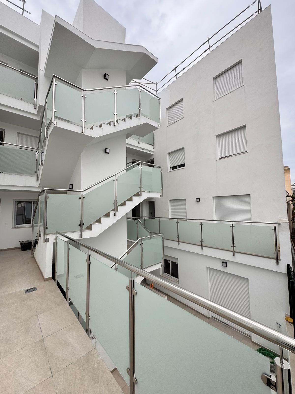 Nuevo proyecto de 14 exclusivos apartamentos de 2 y 3 dormitorios en Fuengirola (La Calerita) — Foto 27