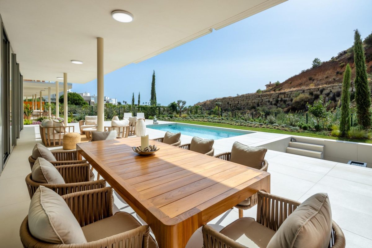 Nuevo y Lujoso Apartamento de 3 Dormitorios con Vistas al Mar y a la Montaña en Reserva del Higuerón — Foto 7