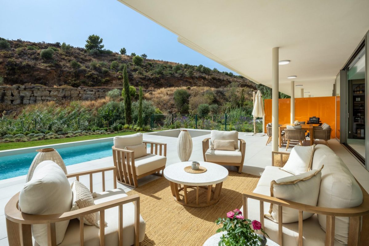 Nuevo y Lujoso Apartamento de 3 Dormitorios con Vistas al Mar y a la Montaña en Reserva del Higuerón — Foto 8