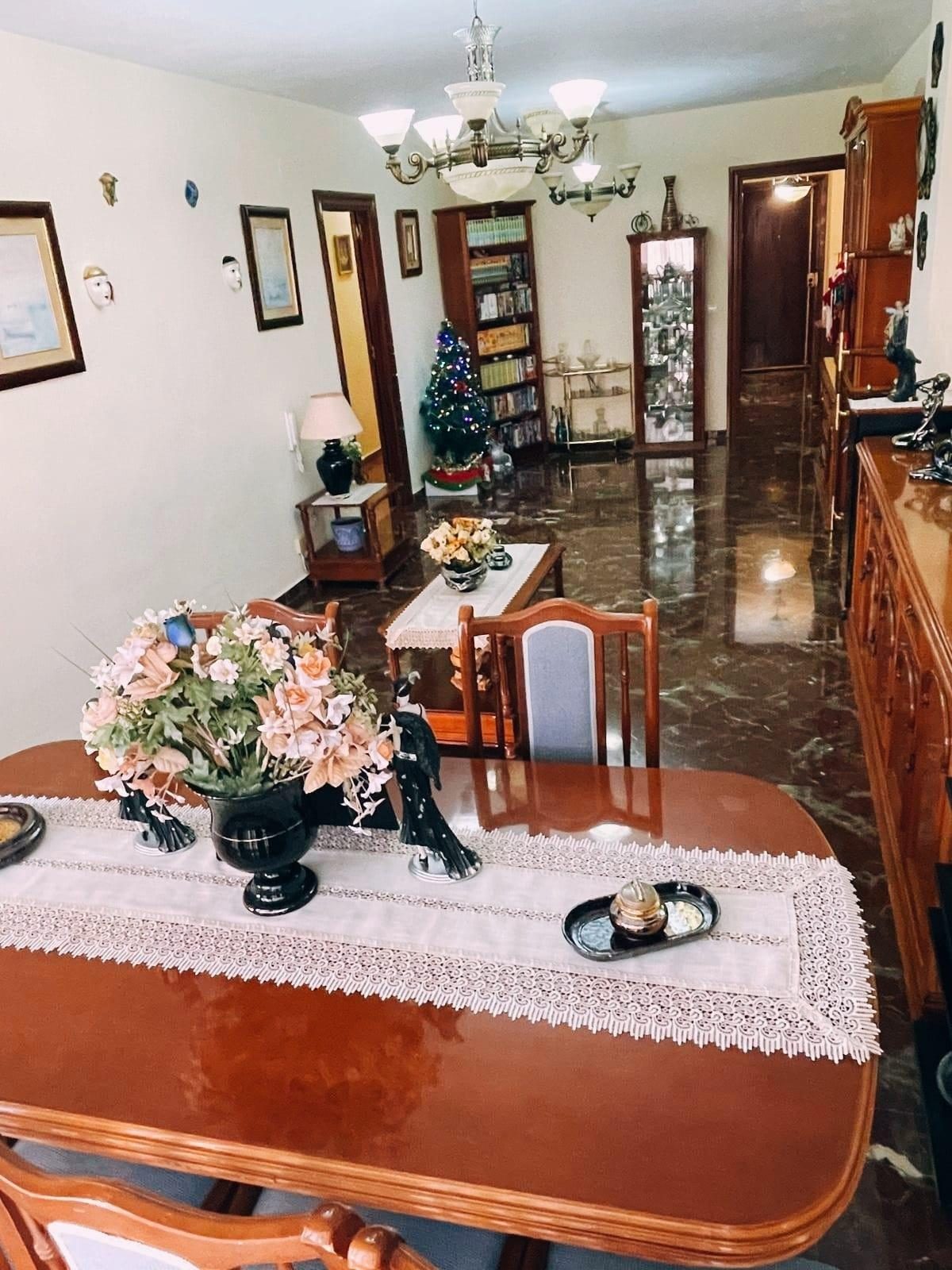 ¡Oportunidad única en pleno centro de Fuengirola, junto al Recinto Ferial! — Foto 5