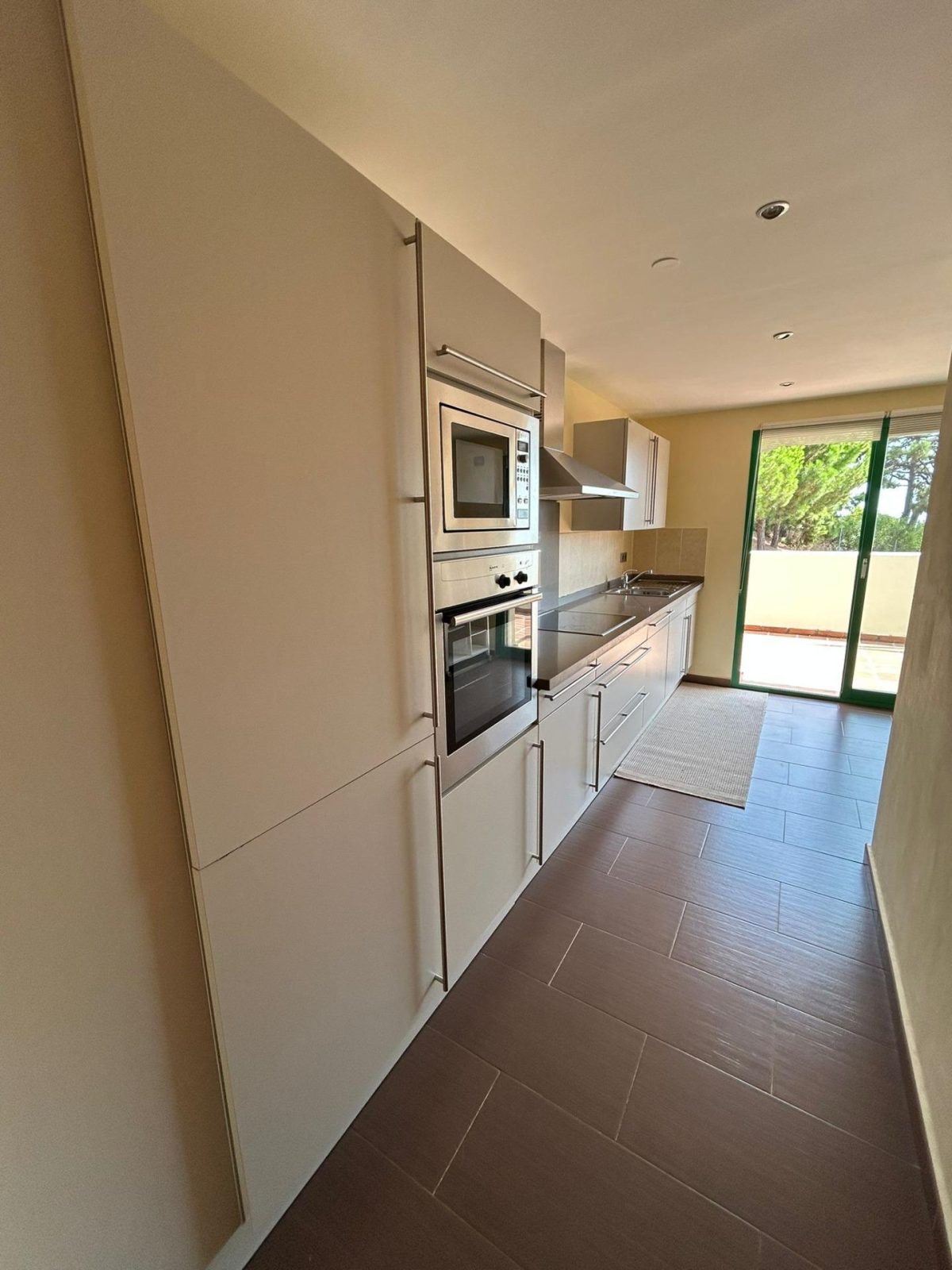 Venta piso en urbanizacion Monte Selwo, Estepona — Foto 7