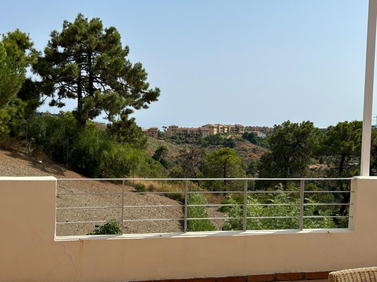 Venta piso en urbanizacion Monte Selwo, Estepona — Foto 30