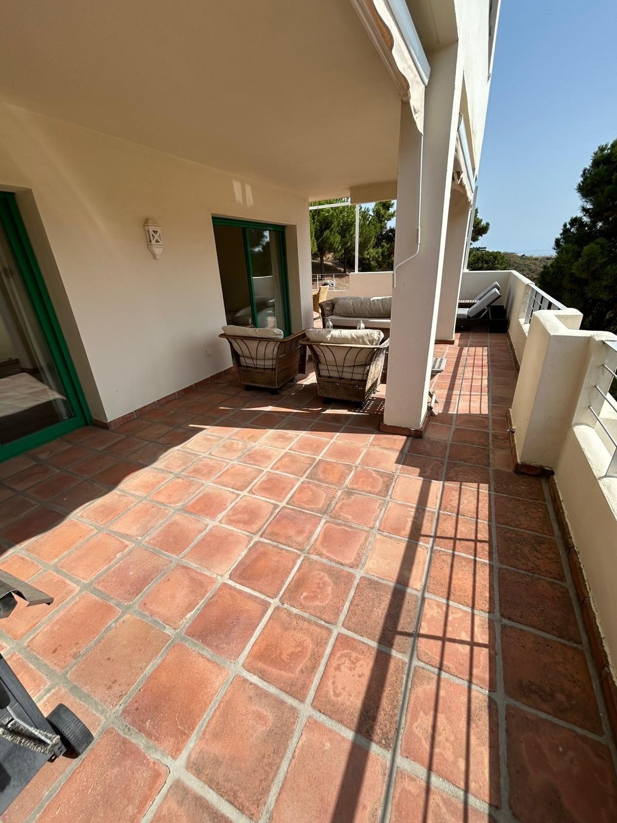 Venta piso en urbanizacion Monte Selwo, Estepona — Foto 26