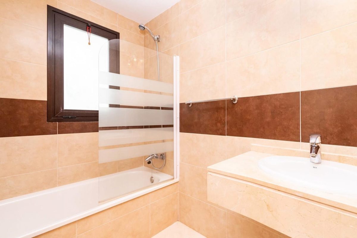 Oportunidad única en La Cala de Mijas – Venta directa de particular al mejor precio de la zona — Foto 9