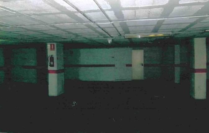 ¡Oportunidad única en Benalmádena! Garaje + Trastero en venta — Foto 4