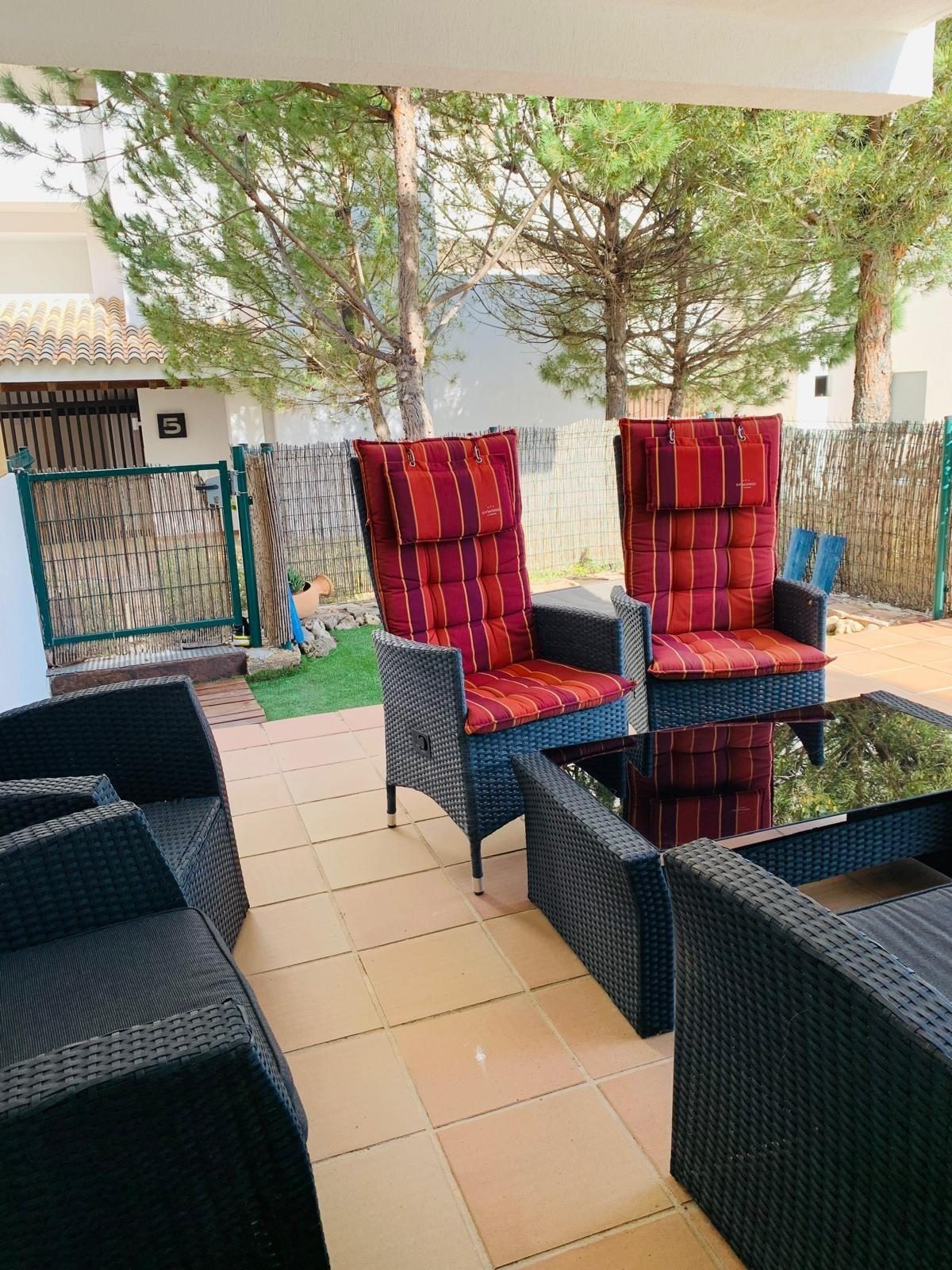 Exclusivo Apartamento de 3 Dormitorios a Pocos Minutos del Mar — Foto 3