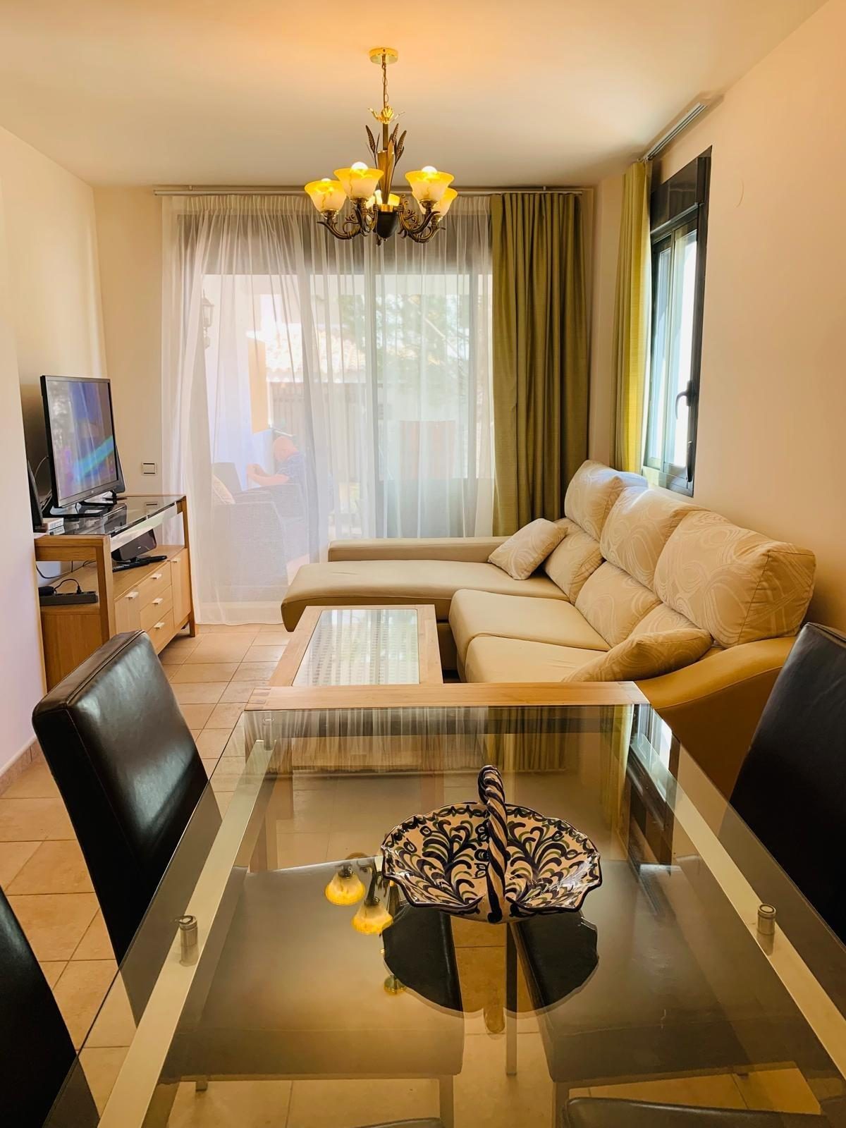 Exclusivo Apartamento de 3 Dormitorios a Pocos Minutos del Mar — Foto 6