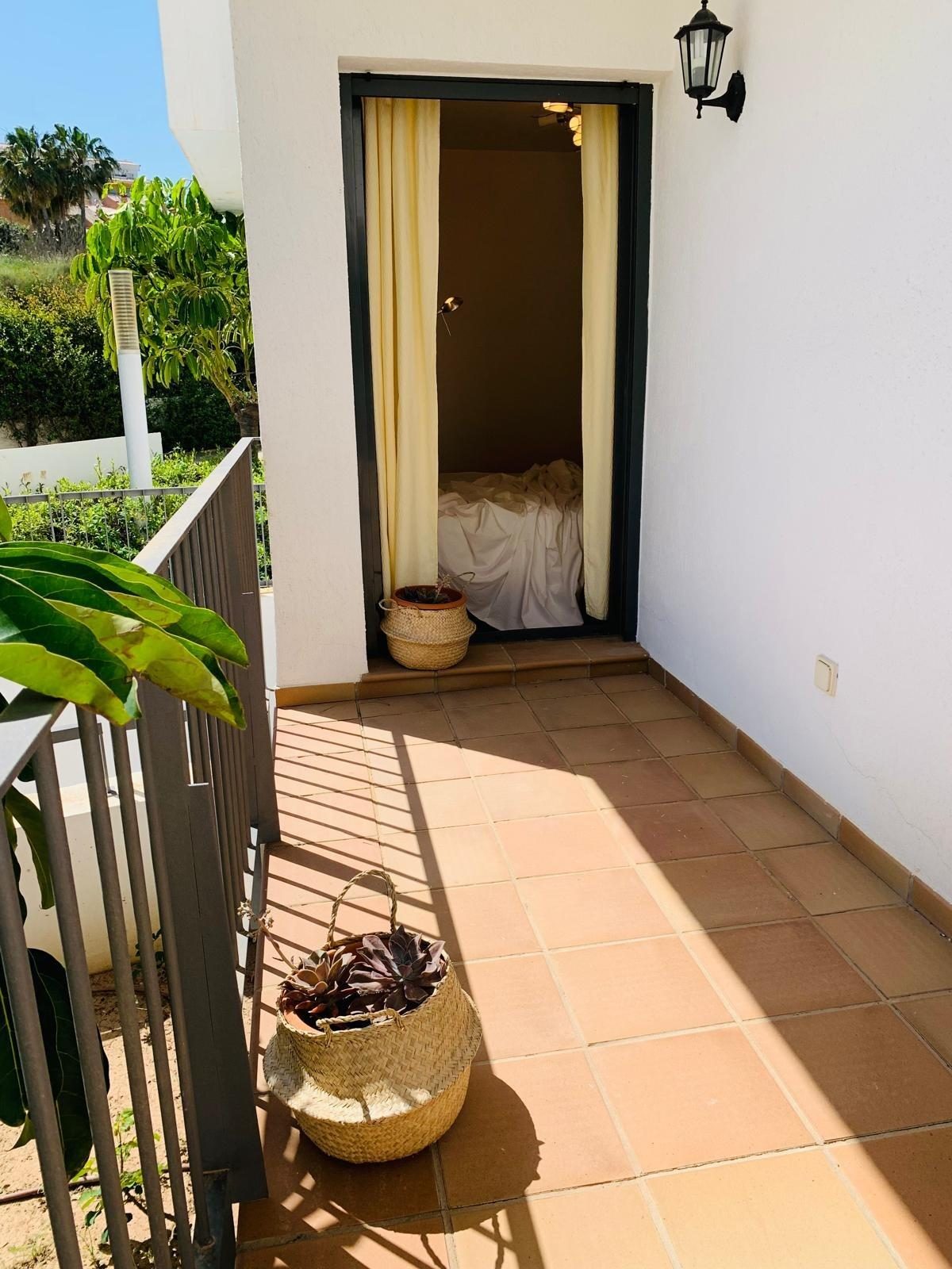 Exclusivo Apartamento de 3 Dormitorios a Pocos Minutos del Mar — Foto 8
