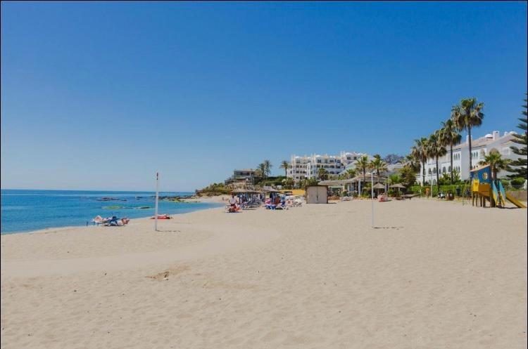 Exclusivo Apartamento de 3 Dormitorios a Pocos Minutos del Mar — Foto 19