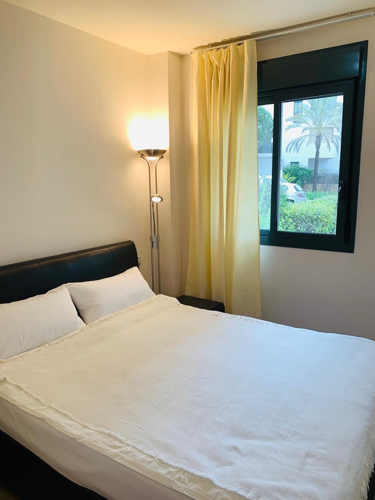Exclusivo Apartamento de 3 Dormitorios a Pocos Minutos del Mar — Foto 14