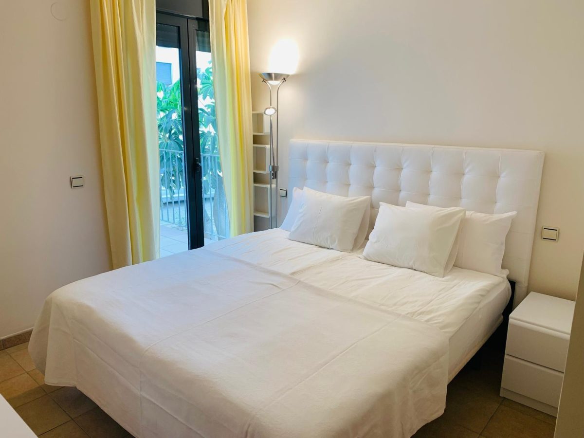 Exclusivo Apartamento de 3 Dormitorios a Pocos Minutos del Mar — Foto 10
