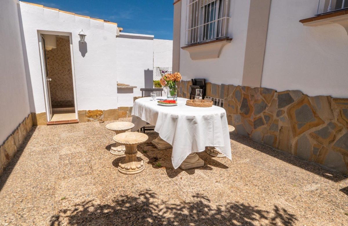 Elegancia y confort en el corazón de Benalmádena — Foto 26